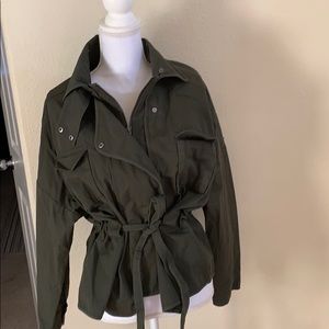 Who wore what army green utility jacket